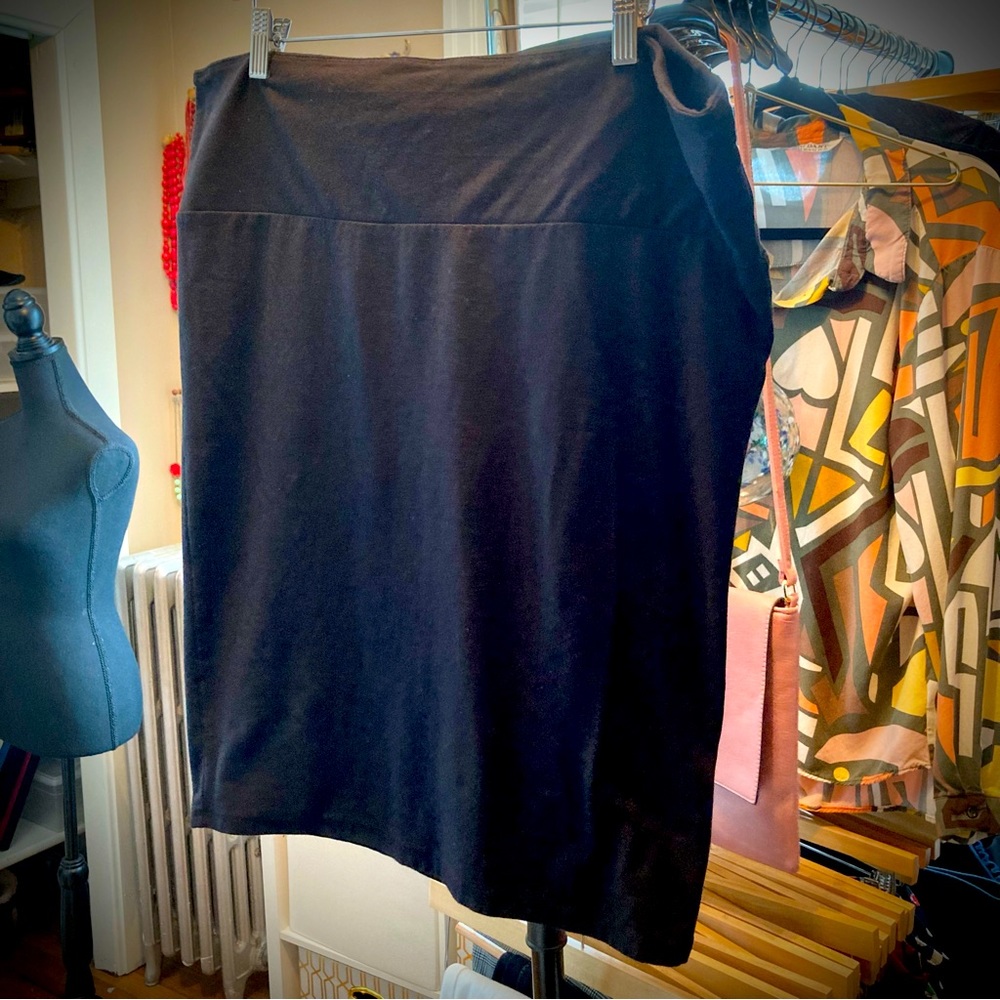 Torrid Black Knit Foldover Pencil Skirt New WITHOUT tags, size 2